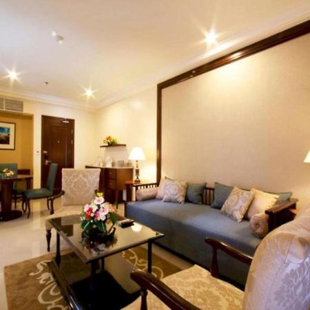 Asmila Boutique Hotel Bandung Buitenkant foto