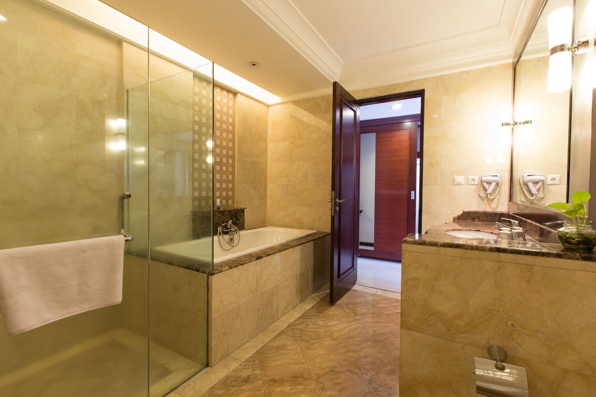 Asmila Boutique Hotel Bandung Buitenkant foto