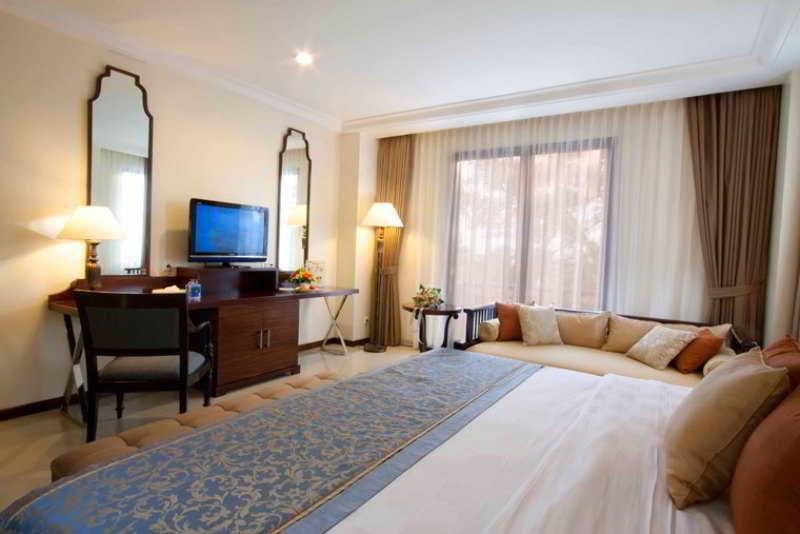 Asmila Boutique Hotel Bandung Buitenkant foto