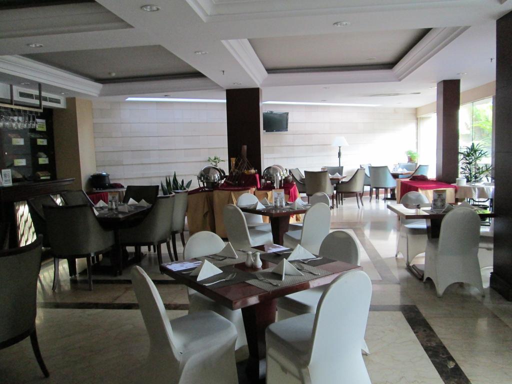 Asmila Boutique Hotel Bandung Buitenkant foto