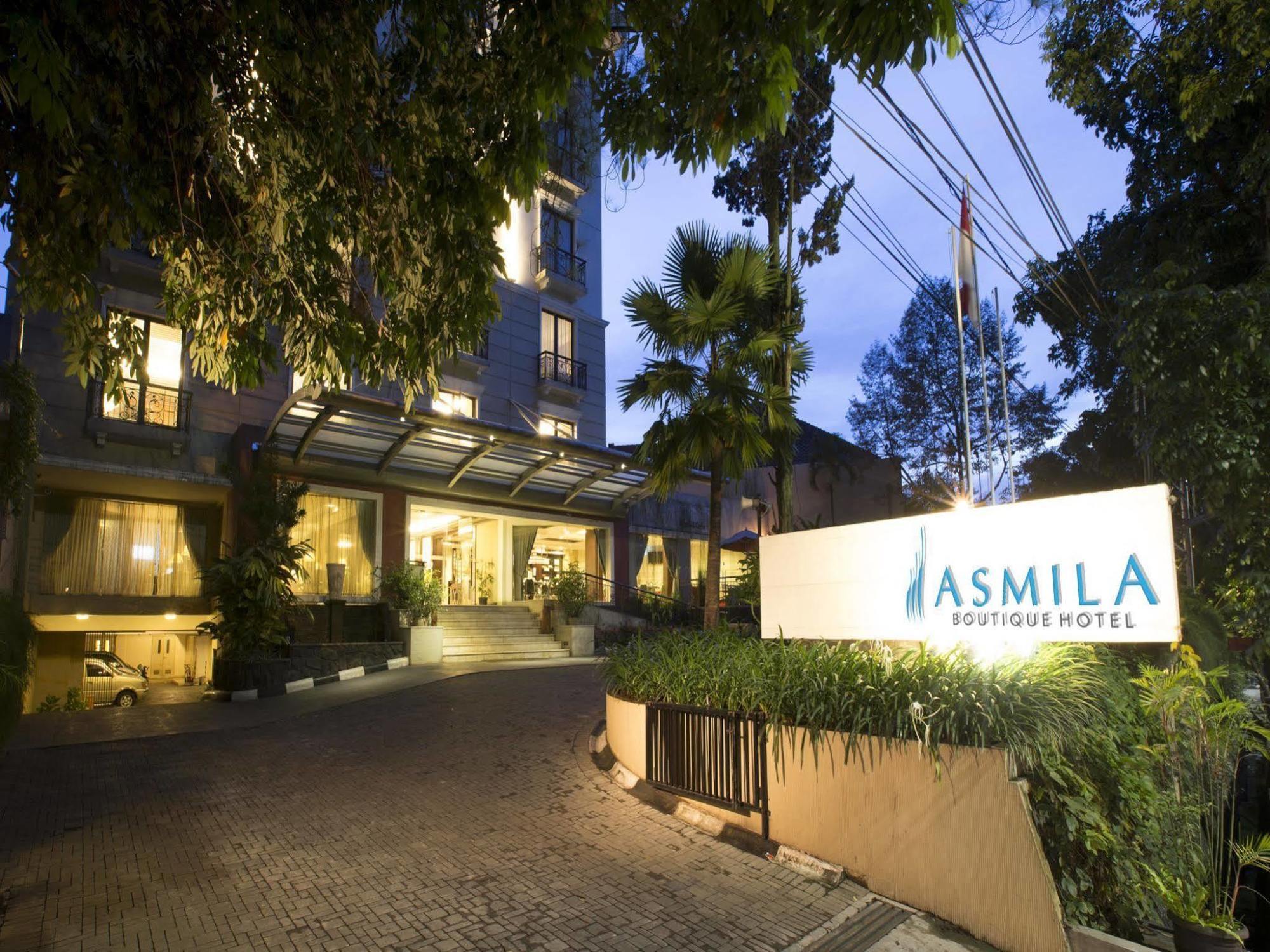 Asmila Boutique Hotel Bandung Buitenkant foto