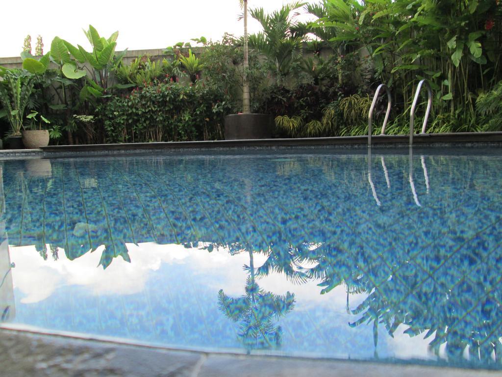 Asmila Boutique Hotel Bandung Buitenkant foto