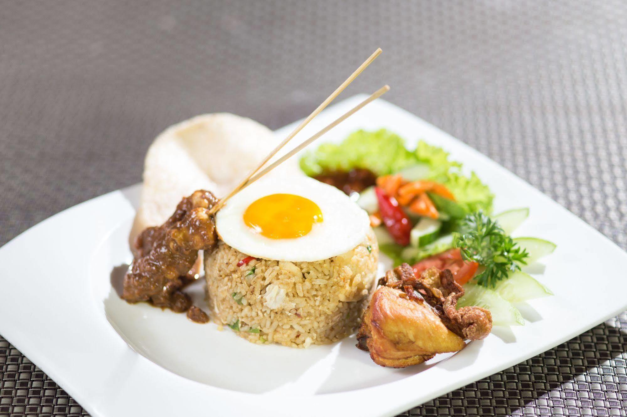 Asmila Boutique Hotel Bandung Buitenkant foto